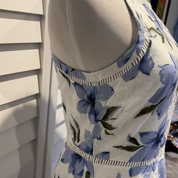 Lulus NWOT Floral Halter lined with Asymmetrical bottom Dress. 100% Cotton. - Picture 4 of 10